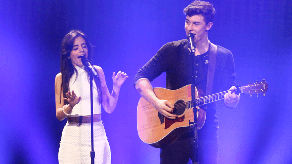 camila3.gif