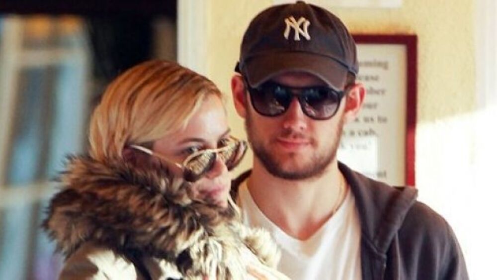 Alex Pettyfer y Riley Keough ¡se casarán!