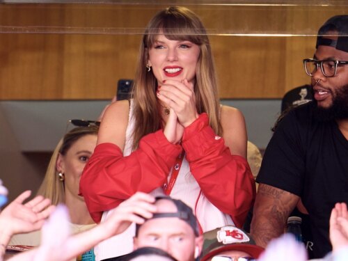 Esto es lo que tuvo que hacer Taylor Swift para estar en el Super Bowl 2024 apoyando a Travis Kelce