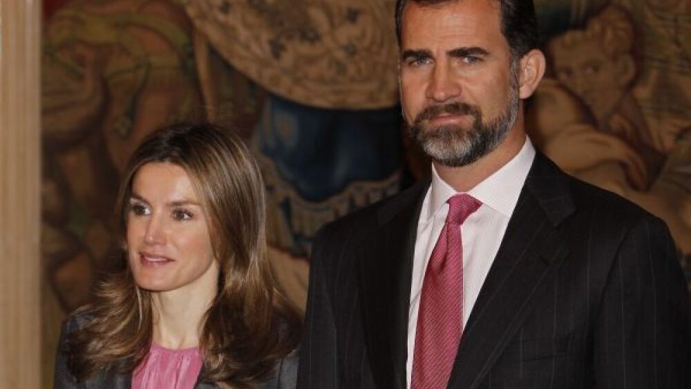 Khám phá ai là người đóng vai trò then chốt trong việc củng cố mối quan hệ giữa Felipe VI và Letizia Ortiz