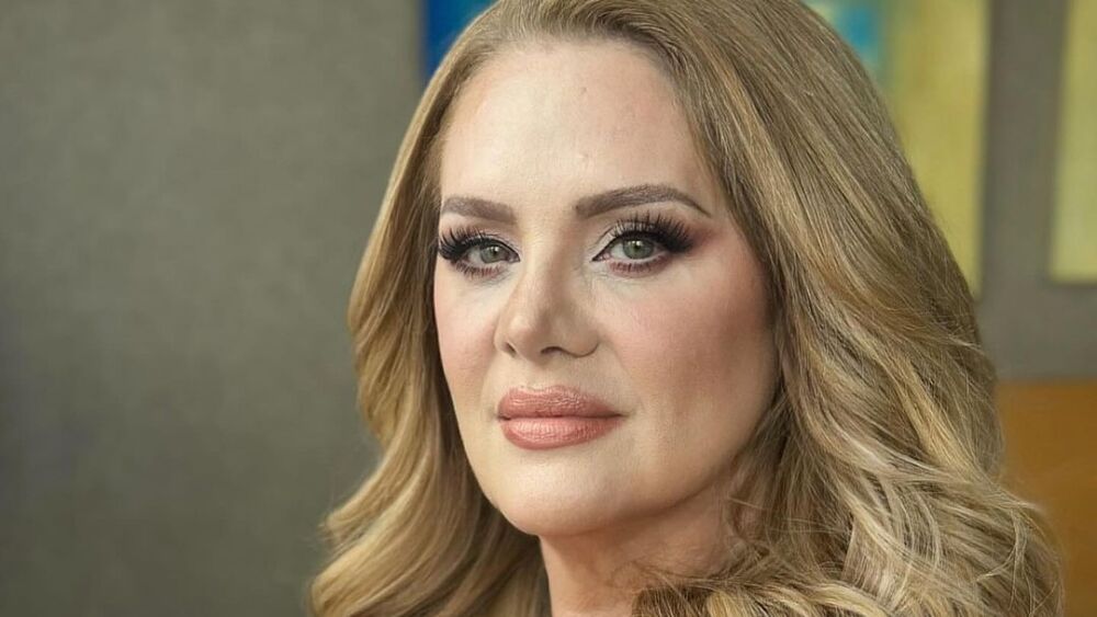 ERIKA BUENFIL.jpg