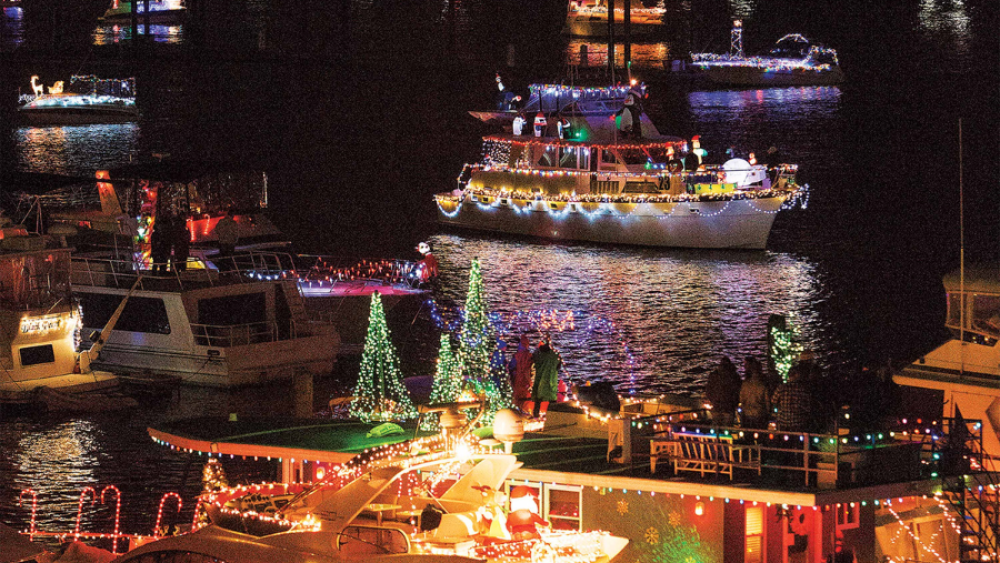 Desfile de Botes Navideños del Distrito.png