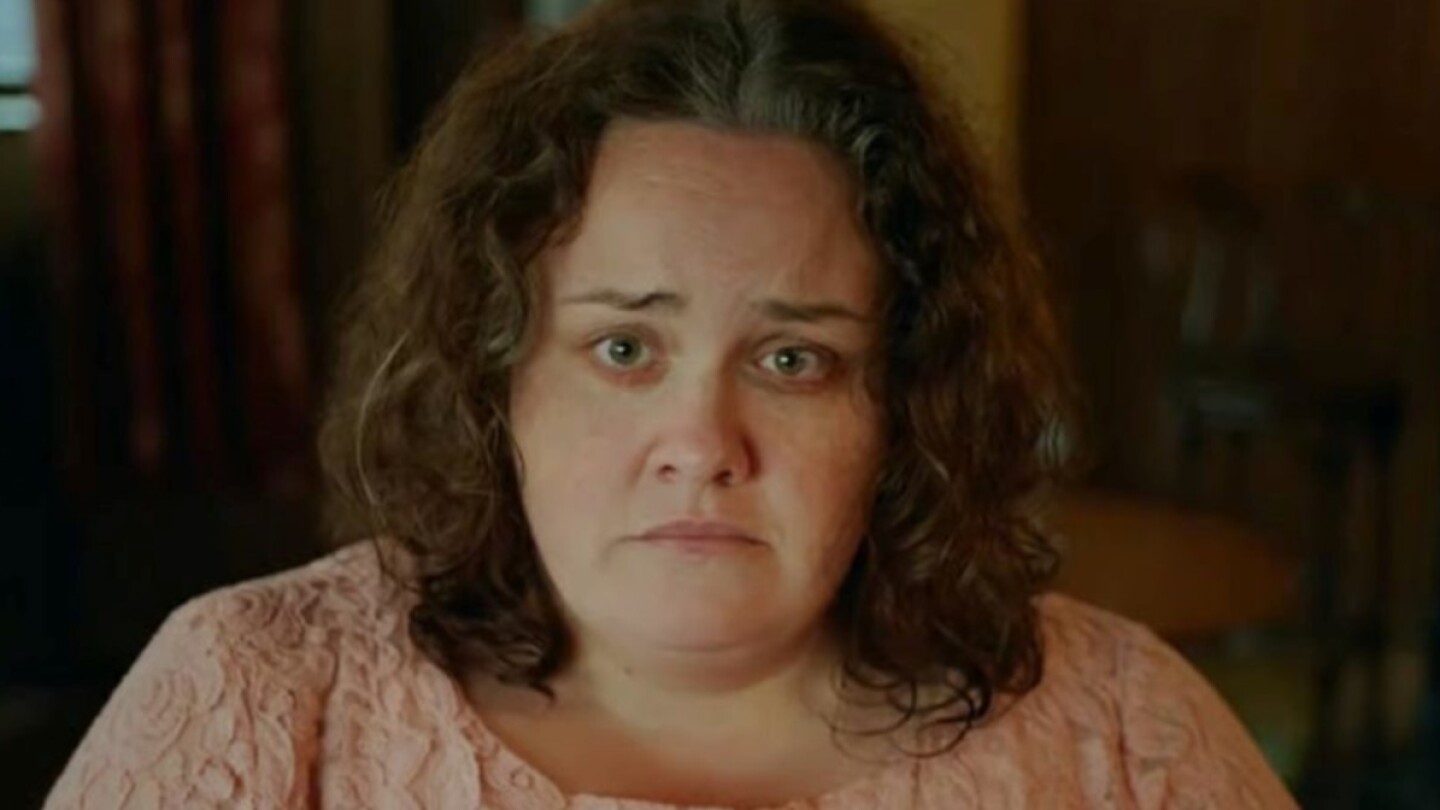 Con un atuendo formal, la acosadora real de 'Bebé reno' revela su ...