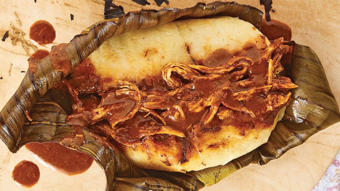 Tamal oaxaqueño de mole