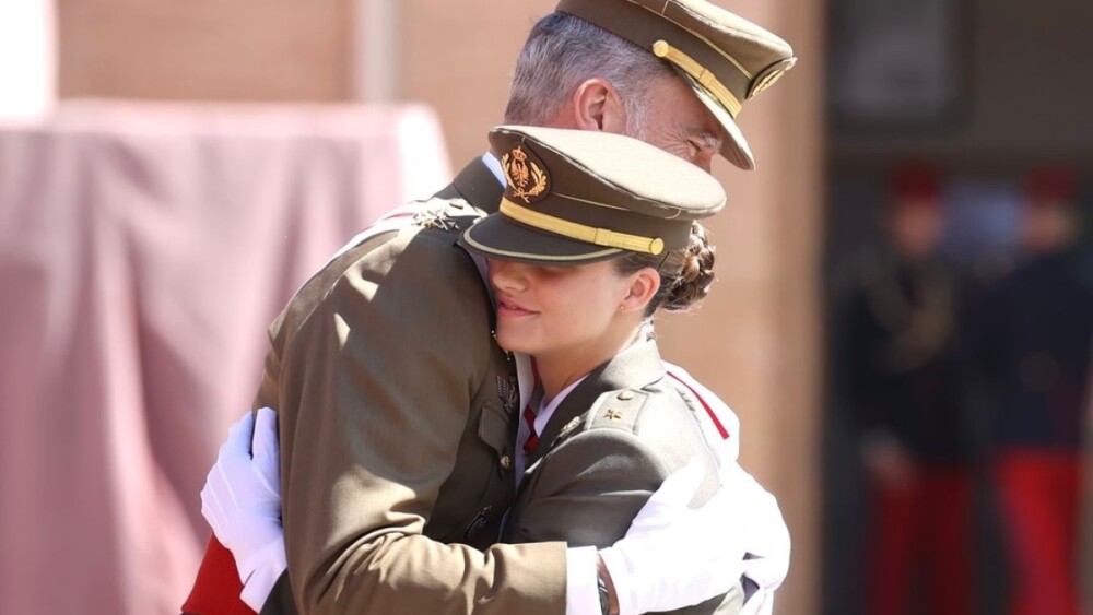 Felipe VI interviene para evitar la expulsión de Leonor en la Escuela Naval de Marín, o eso apuntan algunos medios 4 Merca2.es El estricto régimen de la Escuela Naval