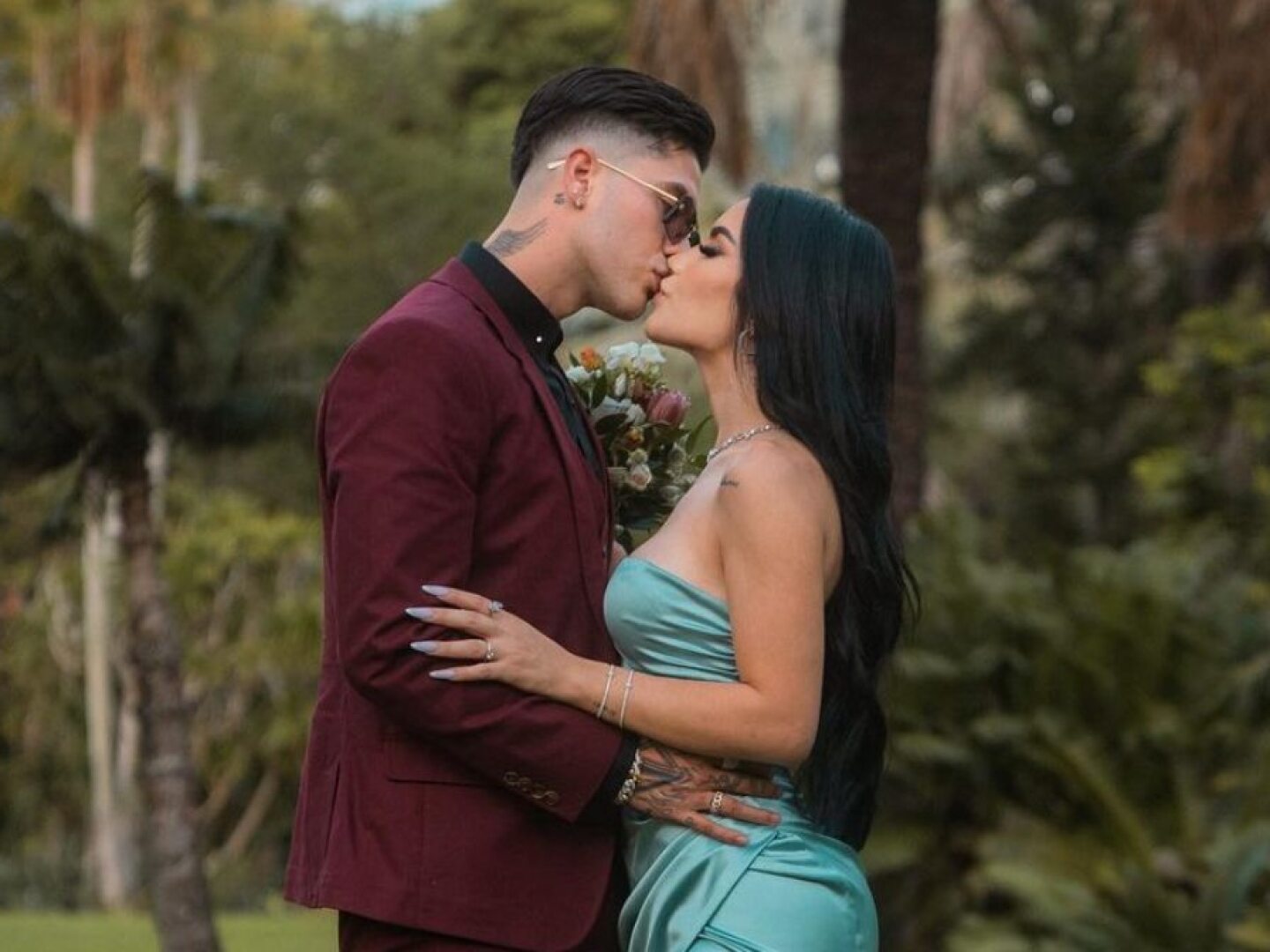 Juan de Dios Pantoja y Kimberly Loaiza
