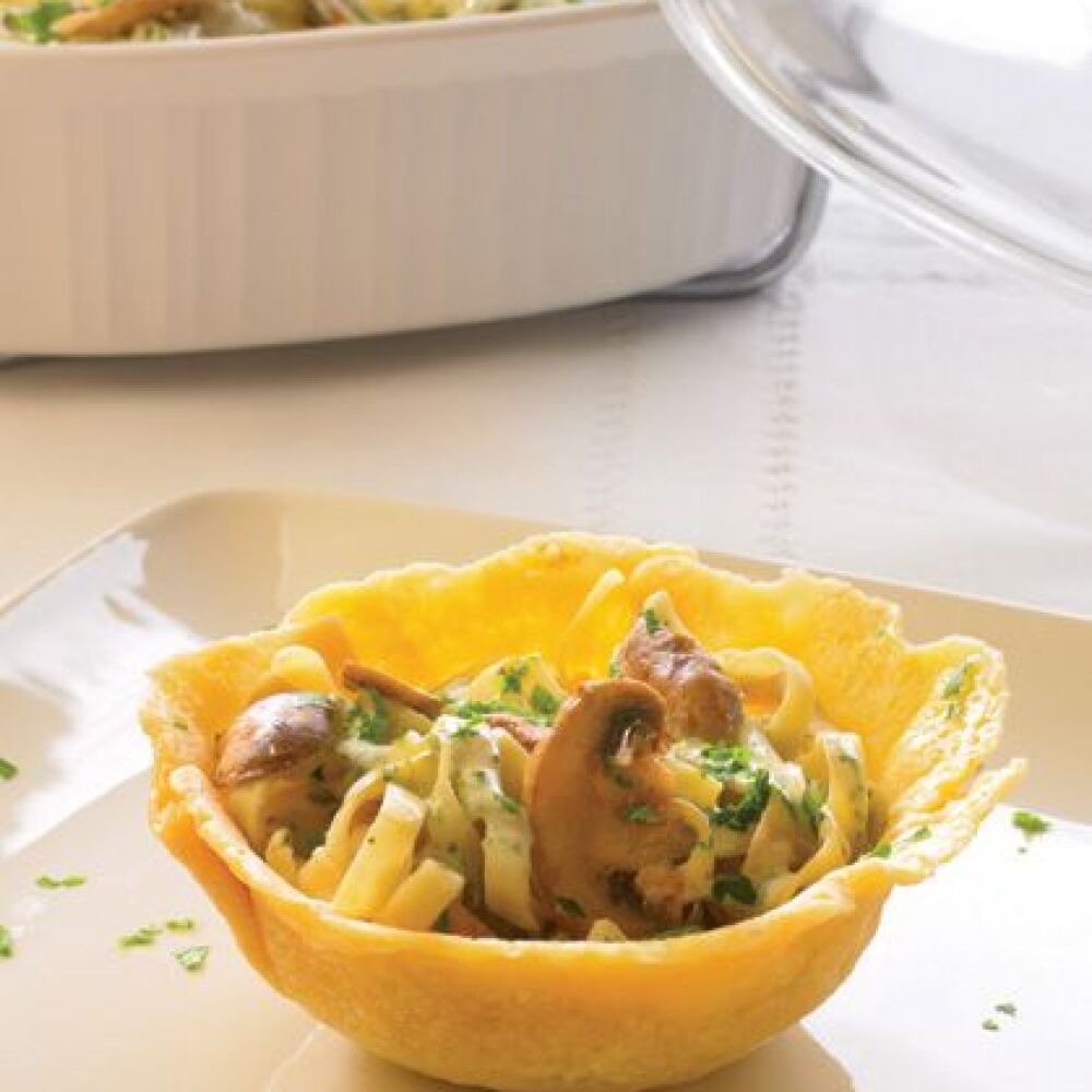 Canastas de parmesano con champiñones al cilantro