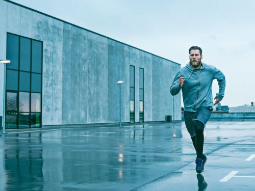 consejos-para-correr-y-entrenar-bajo-la-lluvia.jpg