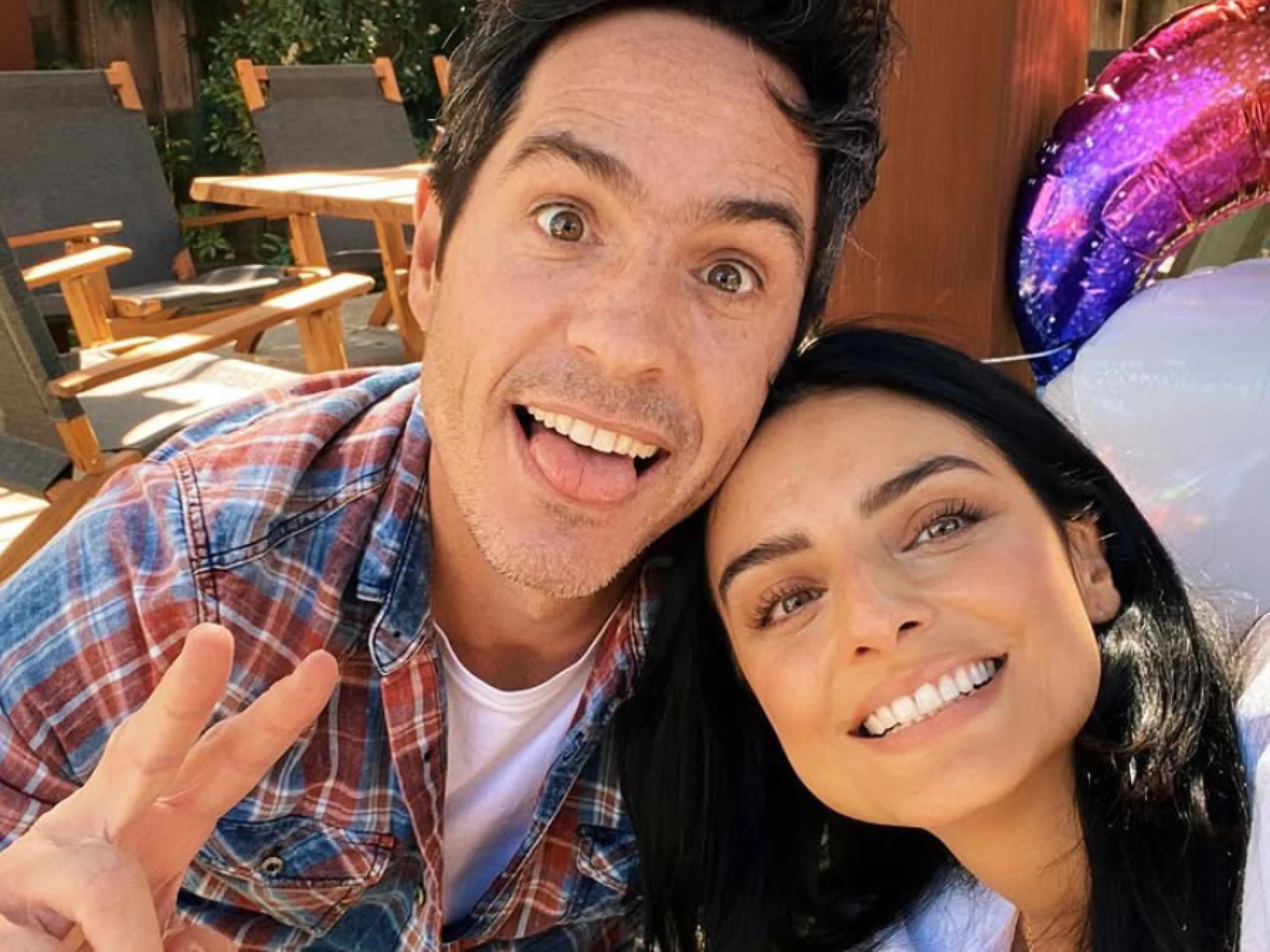Aislinn Derbez y Mauricio Ochmann.jpg