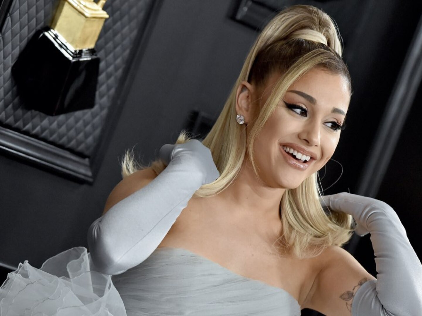 Ariana Grande cumple su sueño al colaborar con esta cantante en su próximo sencillo