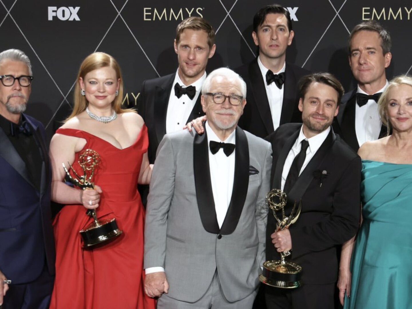 Emmys 2024: 'Succession', 'The Bear' y 'Beef' las grandes ganadoras de la noche