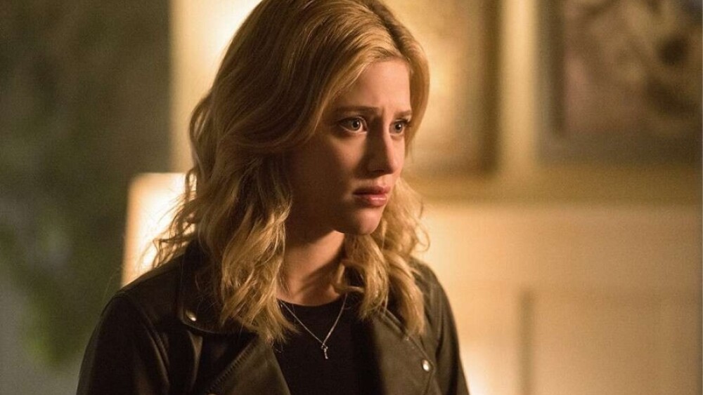 impostora lili reinhart