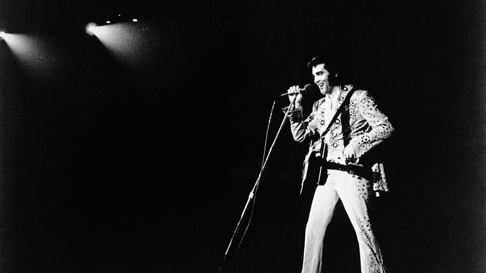 Elvis Presley Singing