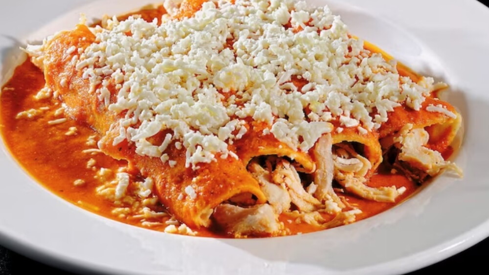 Receta fácil de enchiladas de pavo ahumado del recalentado