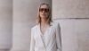 street style Marlies Pia Pfeifhofer traje saco blazer chaleco pantalón blanco hueso lentes rubia mujer oficina elegante 2024.jpg