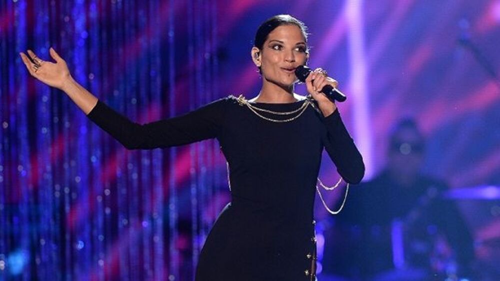 AUDIO: Natalia Jiménez canta ranchera