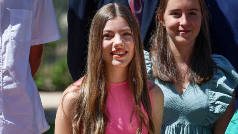 La rebelde infanta Sofía desobedece en Gales las normas impuestas por su madre Letizia 31 Merca2.es Un acto de rebeldía de la infanta Sofía