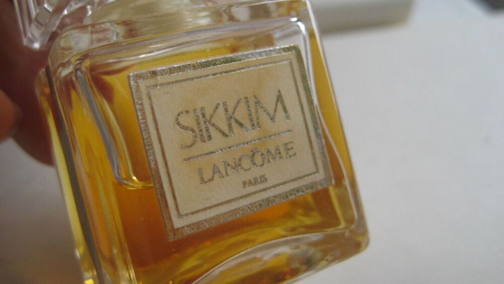 Sikkim Parfum Lancôme.jpg