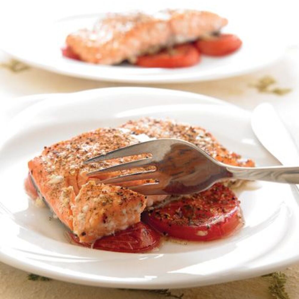 Salmón marinado al horno