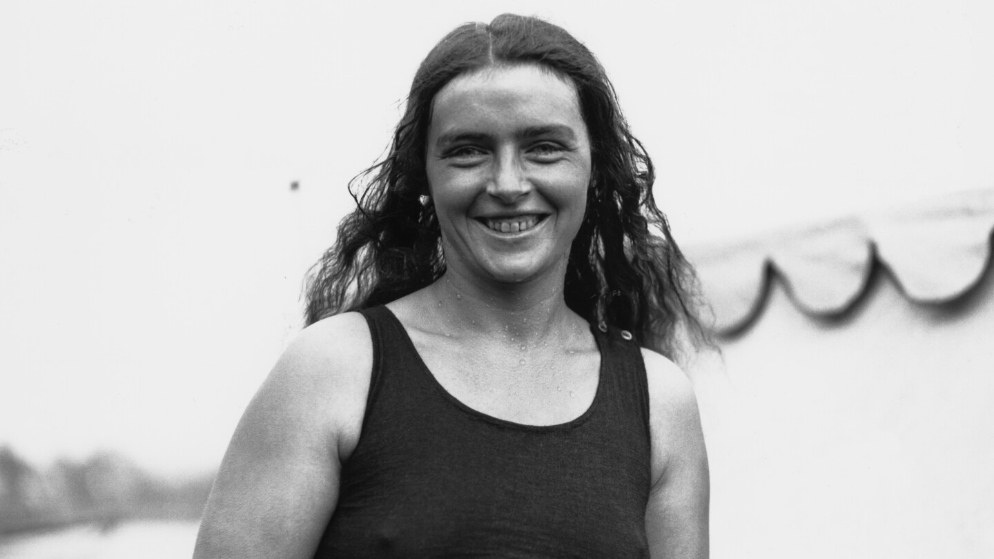 Gleitze Swims Straits
