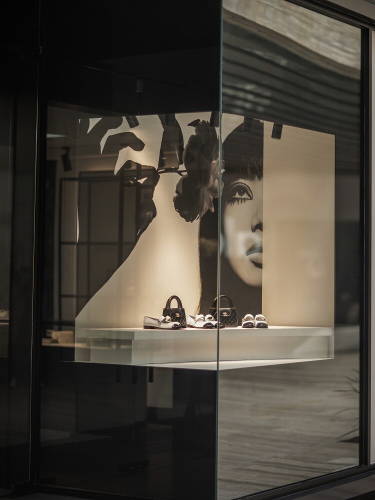 CHANEL-BOUTIQUE-TEMPORAL-ARTZ-PEDREGAL-CIUDAD-DE-MEXICO-EXT.jpg