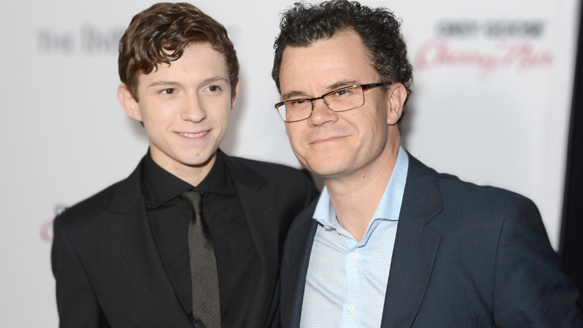 Dominic Holland Revela Detalles Sobre El Compromiso De Tom Holland Y dominic-holland-revela-detalles-sobre-el-compromiso-de-tom-holland-y