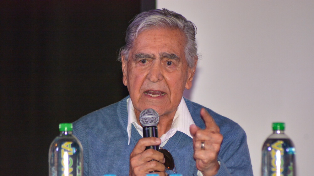 A sus 90 años, Eric del Castillo confiesa cuál es la pena que le rompe el corazón