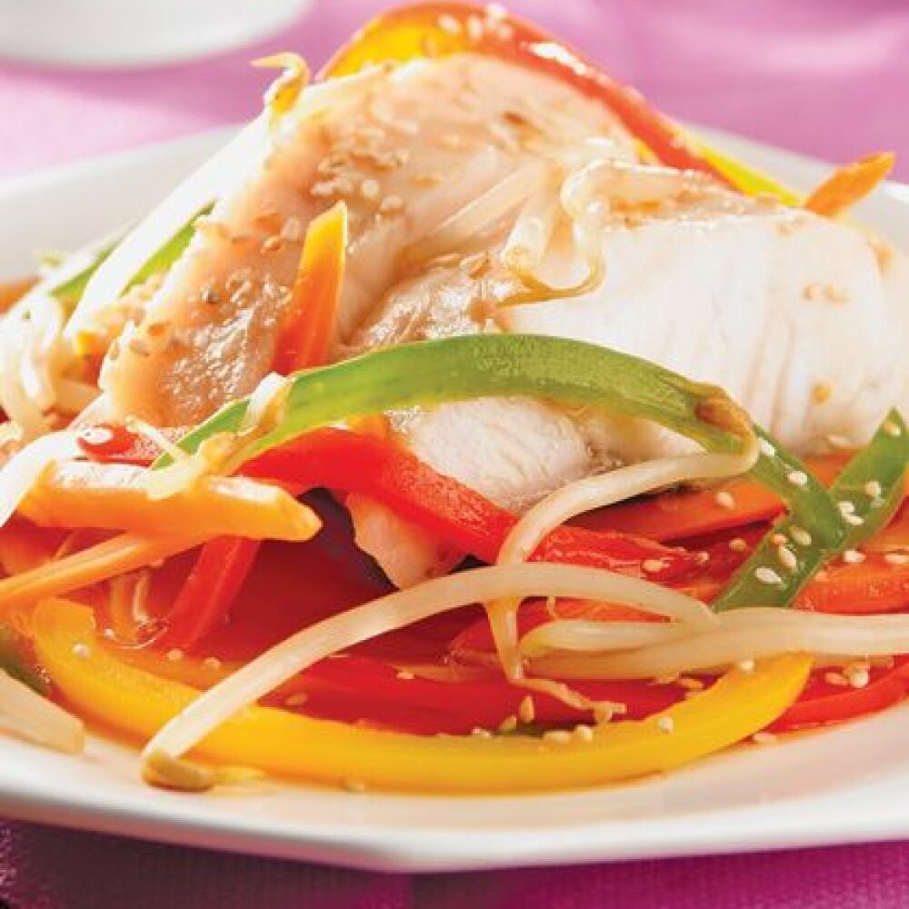 Pescado al vapor con aromas orientales