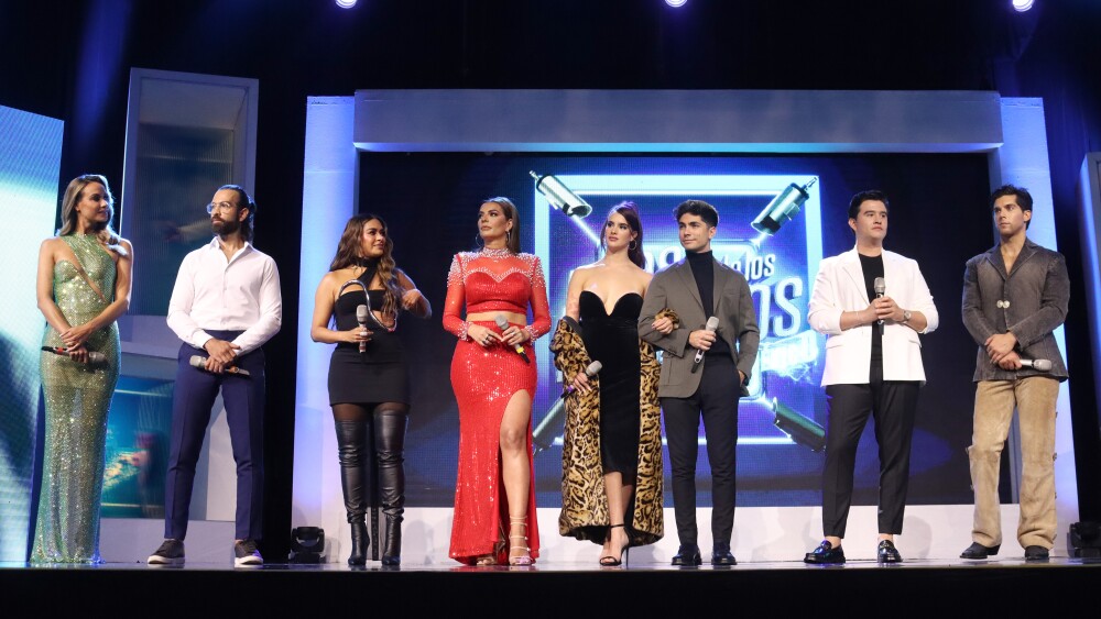 Galilea Montijo y sus compañeros presentan La Casa De Los Famosos 2024.