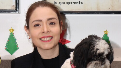 Maryfer Centeno en conferencia de prensa.