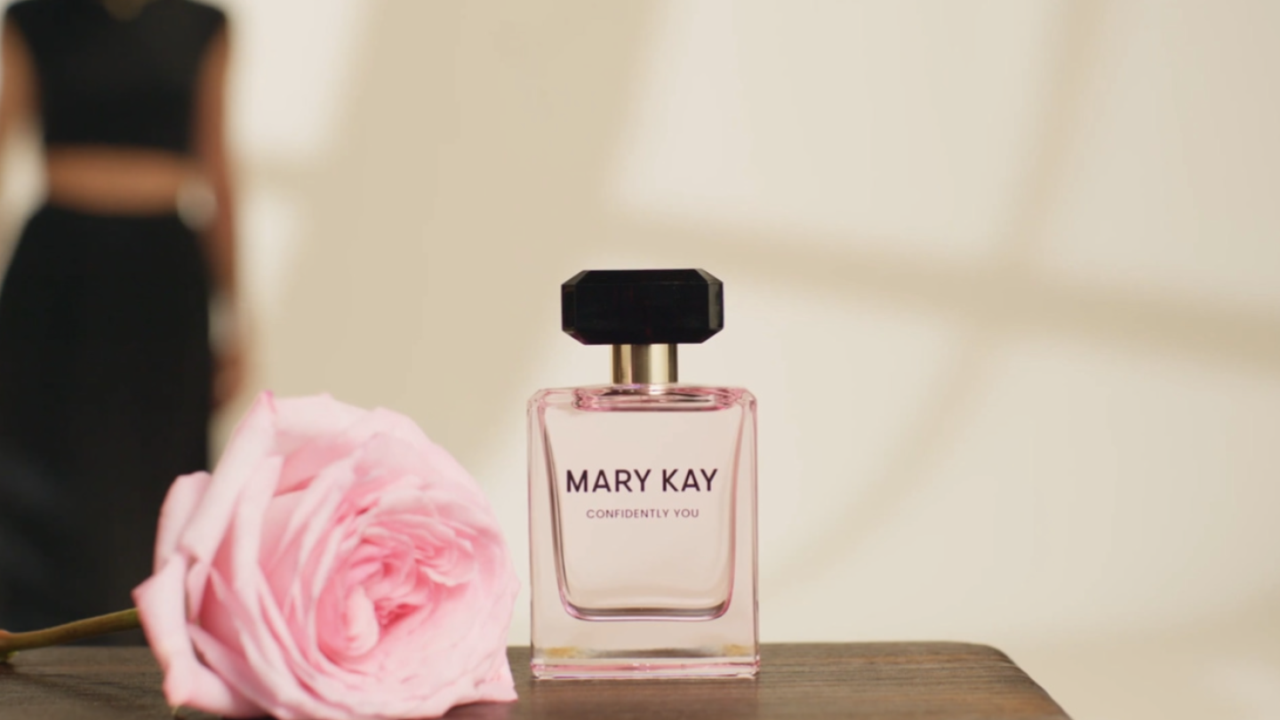 Mary Kay Ragan Te presentamos el aroma ganador de los Cosmo Glow Awards 2026: Mary Kay ...
