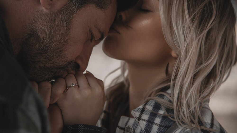 Irina Baeva y Gabriel Soto están comprometidos