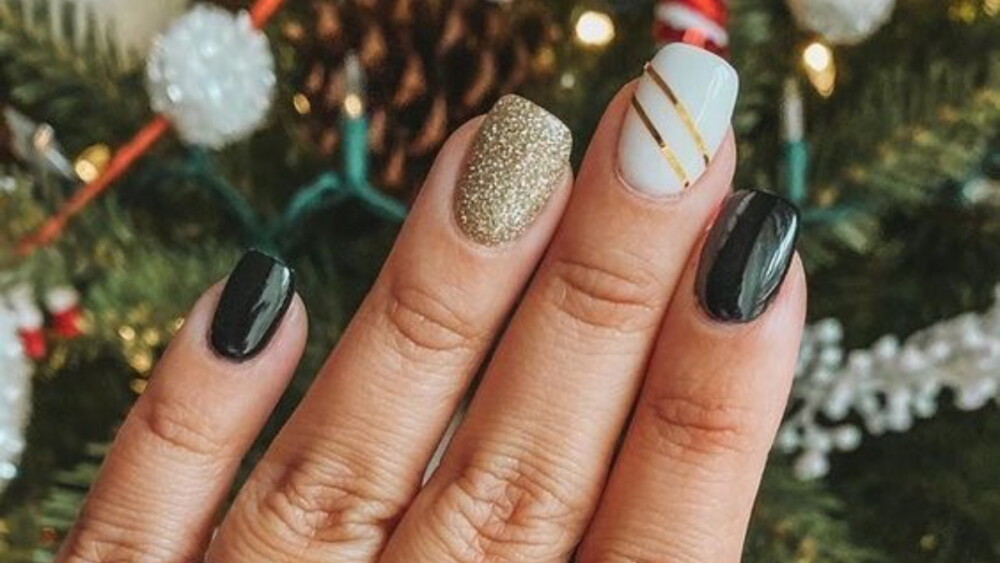 5 diseños de uñas navideñas discretas y que combinarán también con la ...