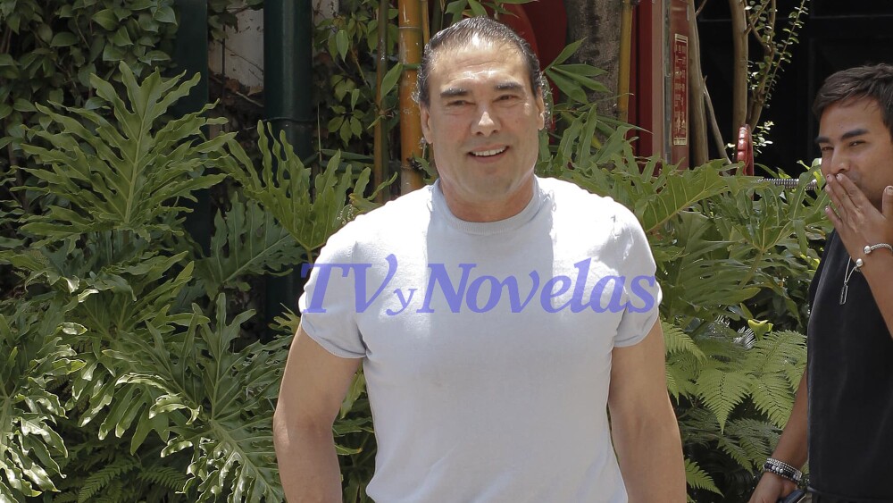 yanez-televisa-tras-cirugia-3.jpg