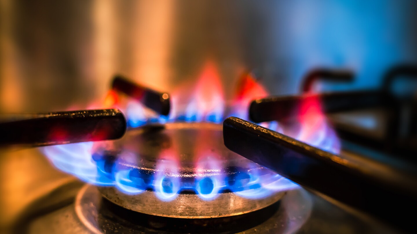 ¿Qué significan los diferentes colores de la flama de la estufa? Esto