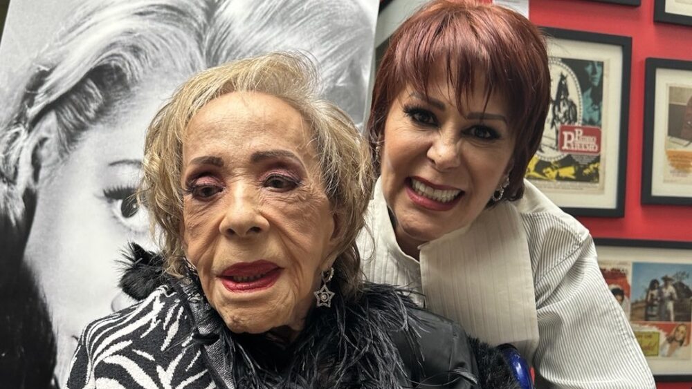 alejandra guzmán y silvia pinal en una foto de instagram.jpg