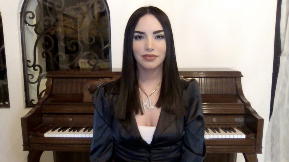 Kimberly Loaiza admite que engañó a sus fans y anuncia su retiro de YouTube