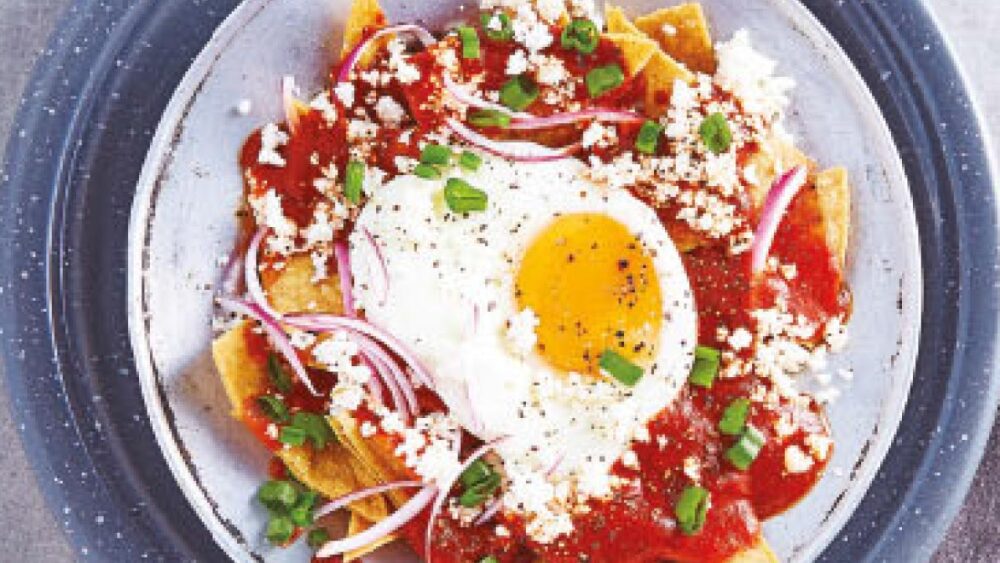 Chilaquiles en salsa de chipotle