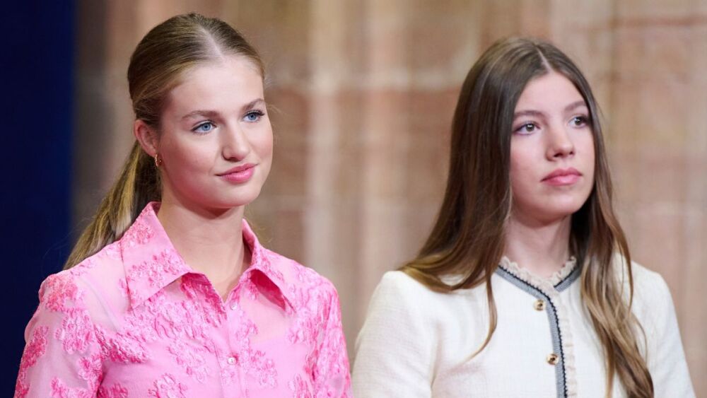 La Princesa Leonor y la infanta Sofía no aceptan a la nueva pareja de su madre, según la prensa experta 35 Merca2.es La Princesa Leonor y la Infanta Sofía se desmarcan de la situación, según ElNacional.cat