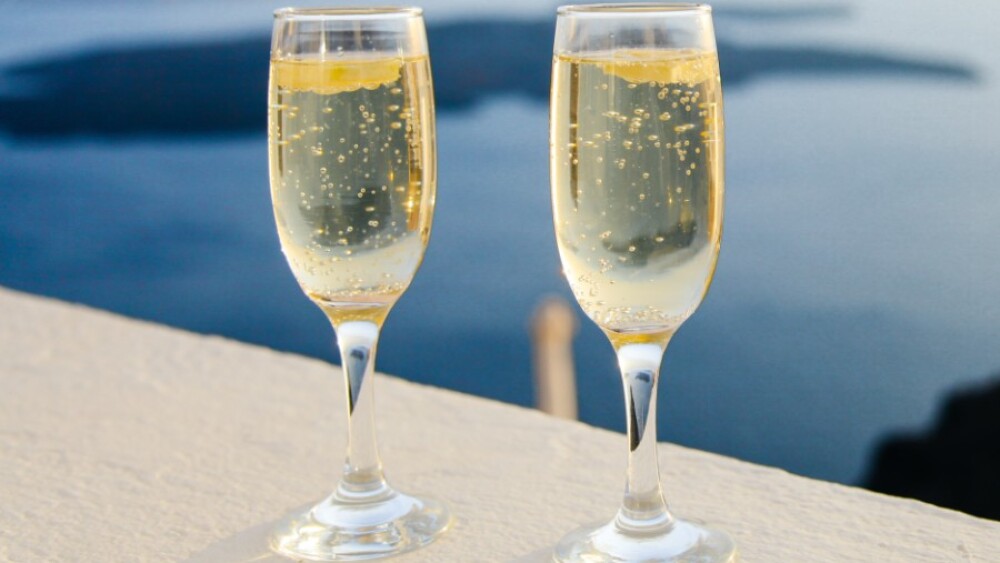 cocteles de champagne -unsplash