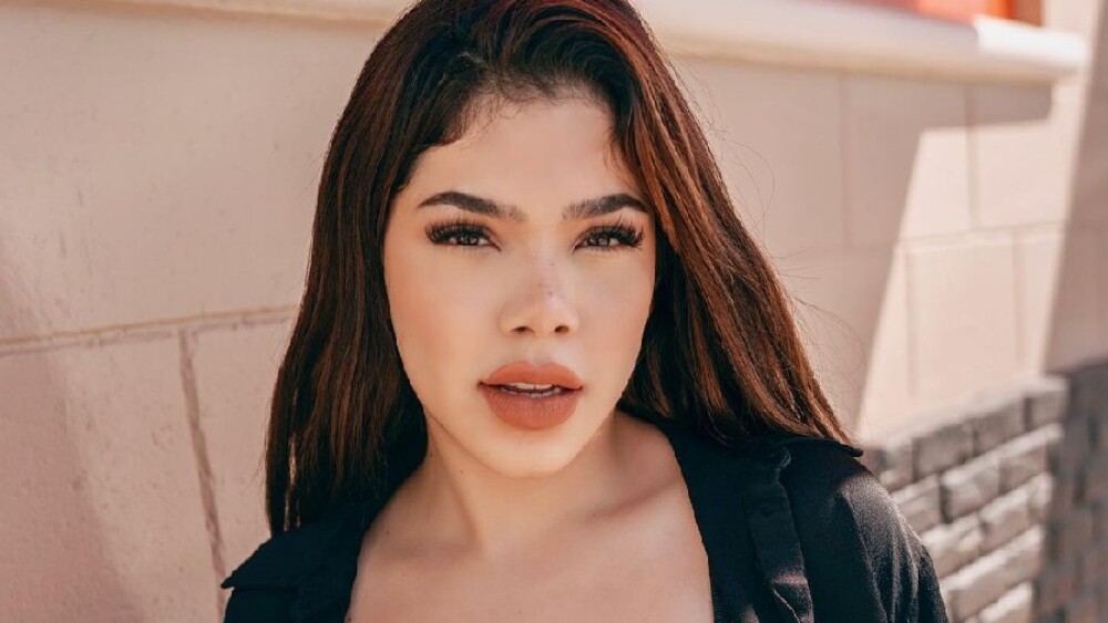 kenia os alarma seguidores extraños mensajes