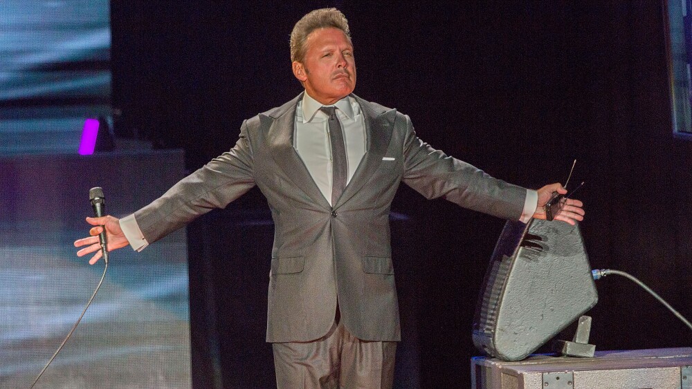 Luis Miguel Performs At Mattress Firm Amphitheatre