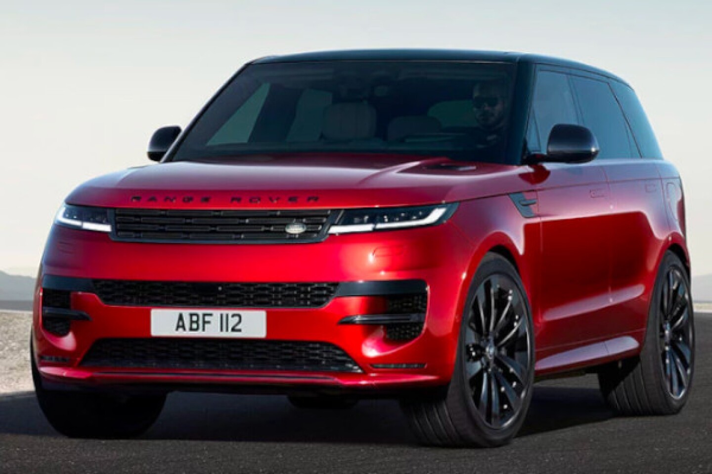 Esta es la (impresionantemente cara) colección de autos de Lionel Messi