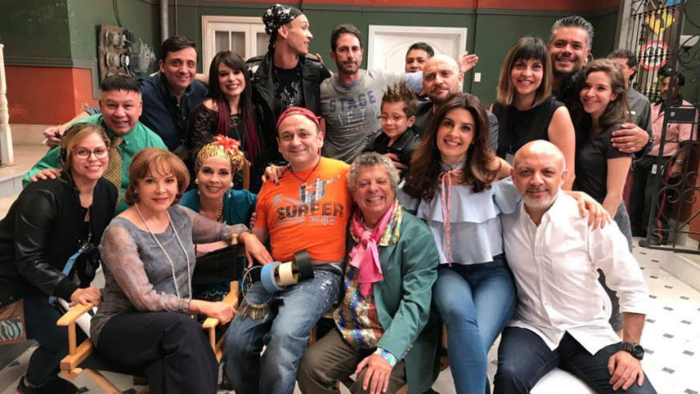 Don Rocke En 'Vecinos' rinden emotivo homenaje a 'Don Roque' y 'Rambo'