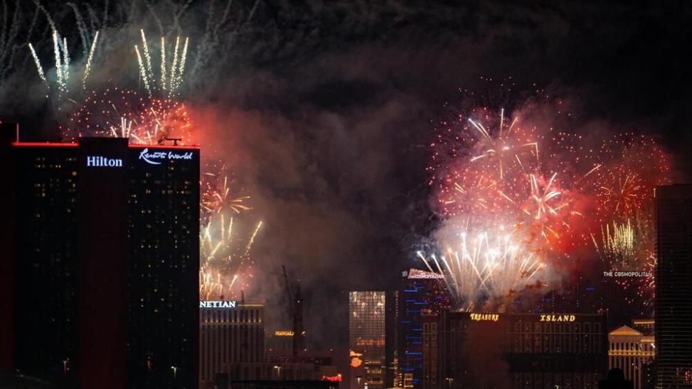 En plenos festejos de Año Nuevo, Las Vegas habilitó la opción de casarse en el aeropuerto