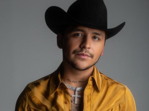 christian nodal Angela aguilar