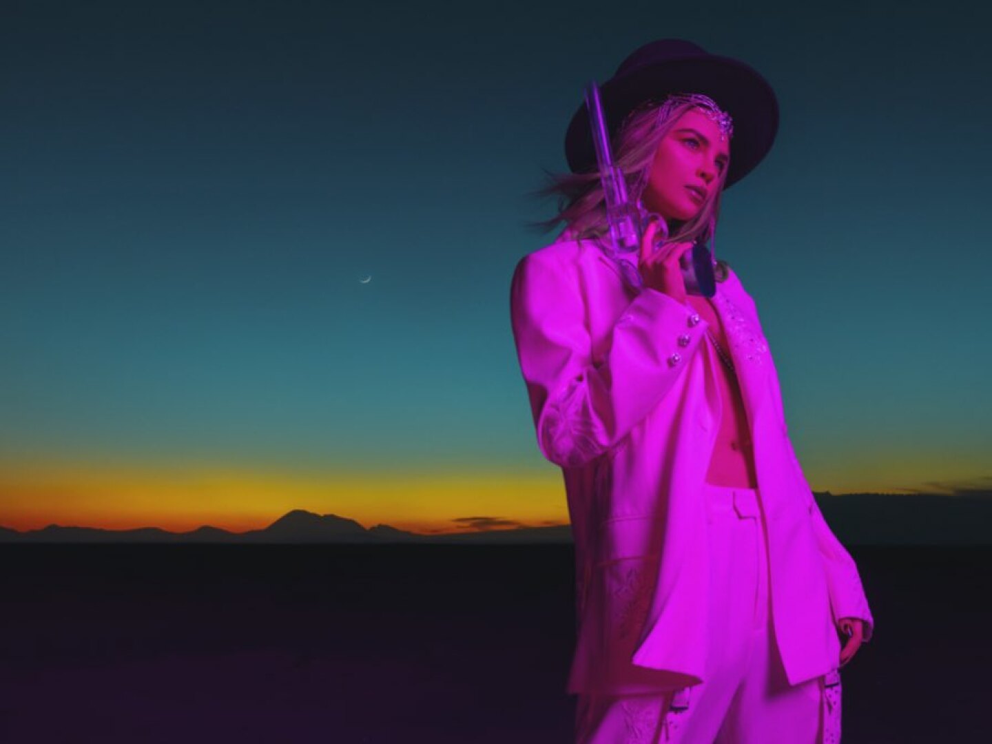 Belinda estrenó 'Cactus', su nuevo sencillo, en los TikTok Awards 2024 y aquí tenemos el video