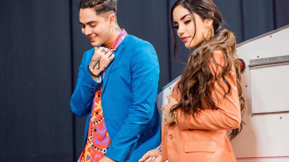 Juan de Dios Pantoja y Kimberly Loaiza (1)