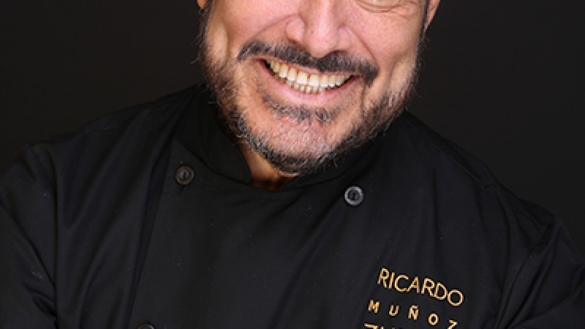 Conoce a Ricardo Muñoz Zurita, antropólogo de la cocina mexicana