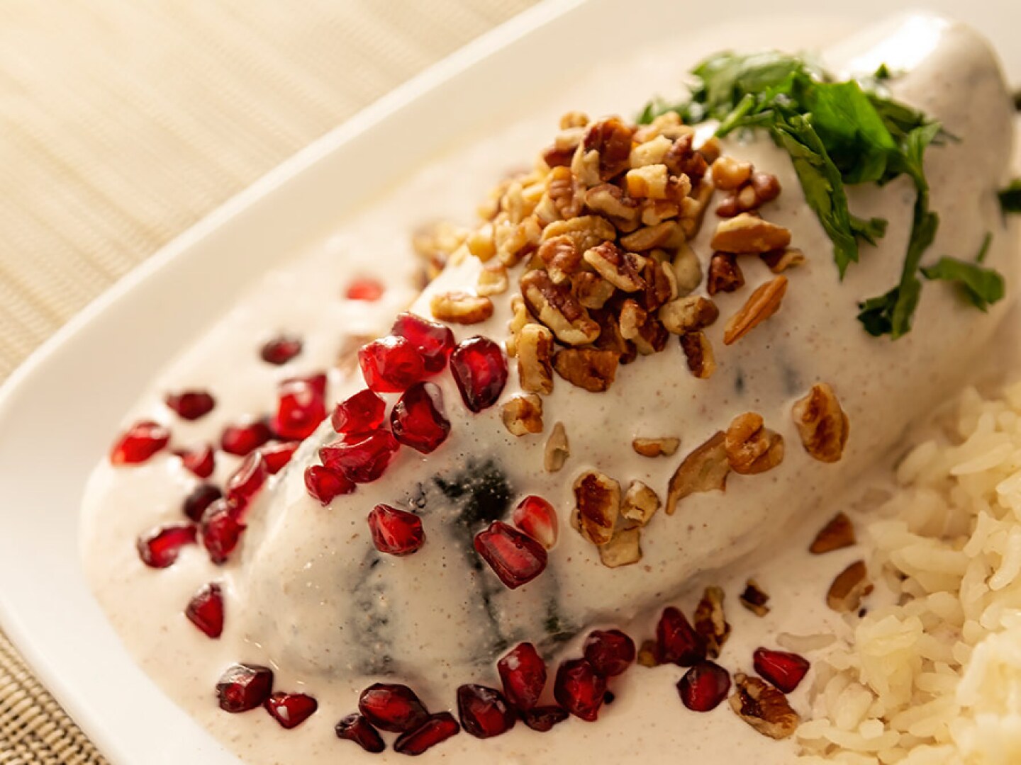 chiles-en-nogada-vegetarianos.jpg